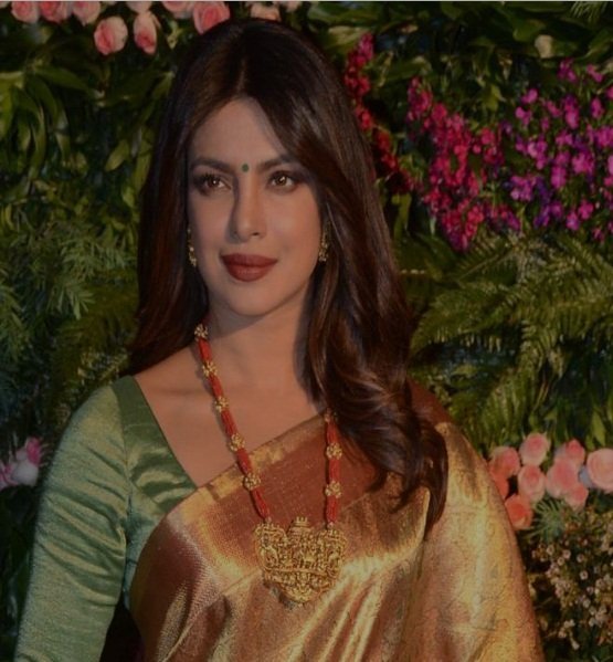 priyanka chopra full biography mouni roy biography upcoming movie income hot image priyanka chopra full biography mouni roy biography upcoming movie income hot image