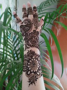 baby shower mehndi design latest image
