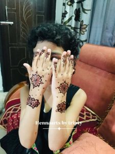 little girl hand mehndi design simple